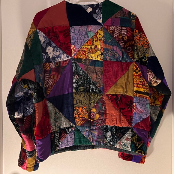 Sandy Starkman • Vintage Velvet patch bomber - Picture 3 of 13